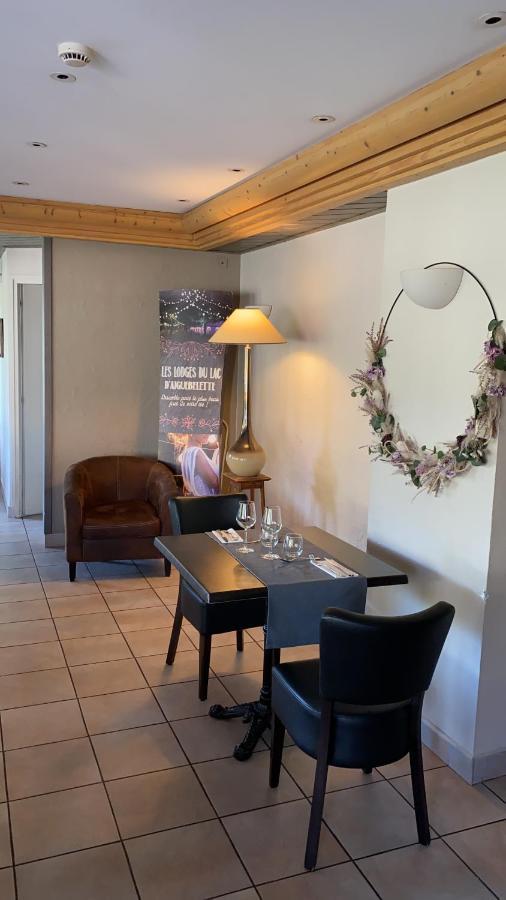 Les Lodges Du Lac Saint-Alban-de-Montbel ภายนอก รูปภาพ