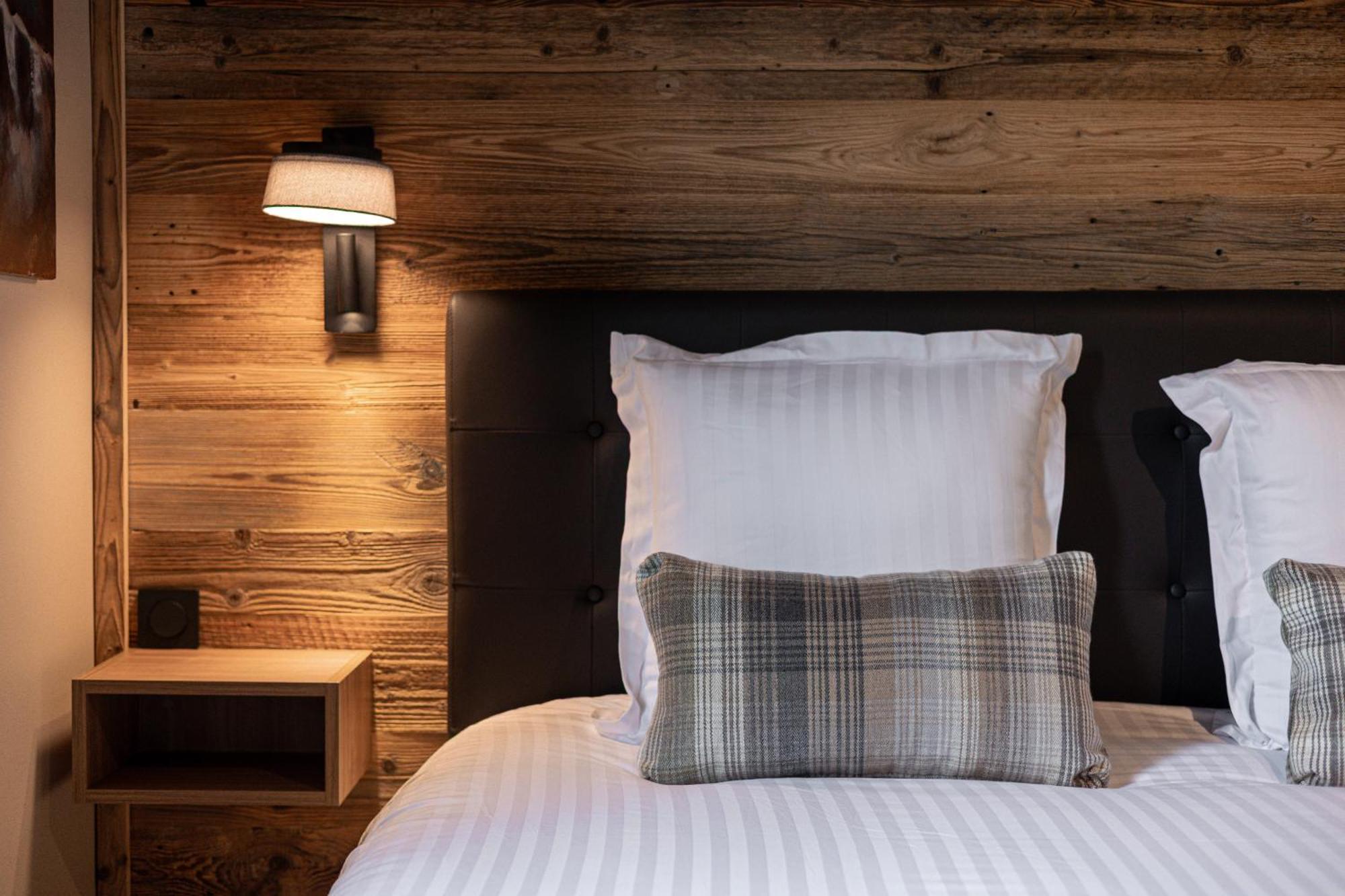 Les Lodges Du Lac Saint-Alban-de-Montbel ภายนอก รูปภาพ
