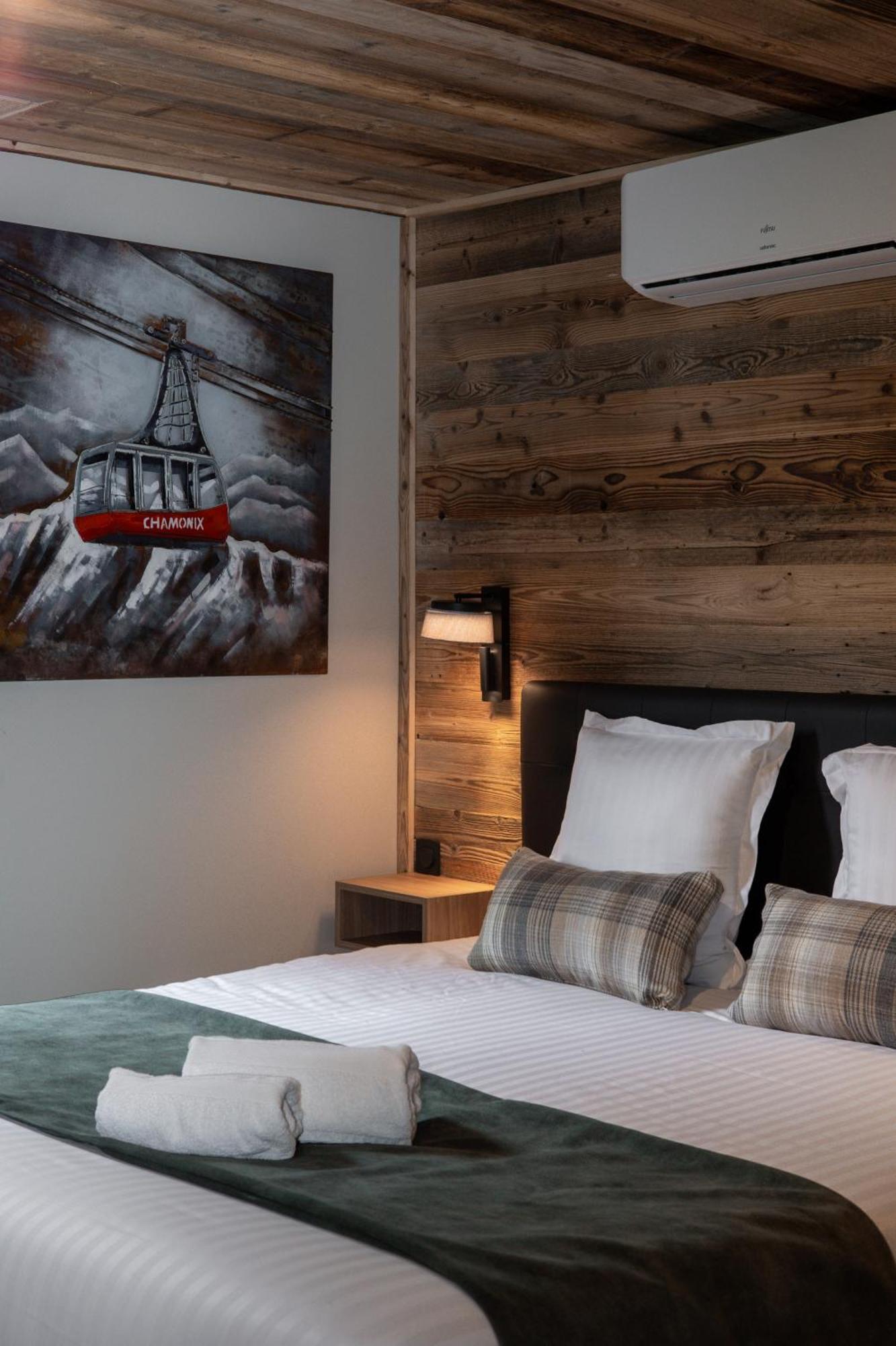 Les Lodges Du Lac Saint-Alban-de-Montbel ภายนอก รูปภาพ