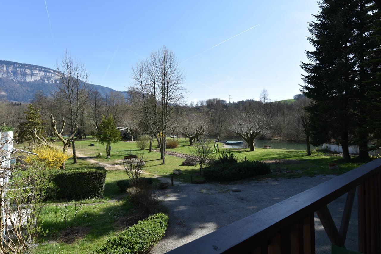 Les Lodges Du Lac Saint-Alban-de-Montbel ภายนอก รูปภาพ
