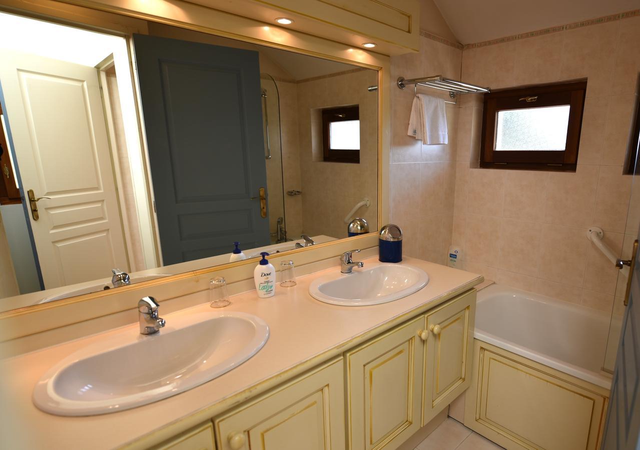 Les Lodges Du Lac Saint-Alban-de-Montbel ห้อง รูปภาพ