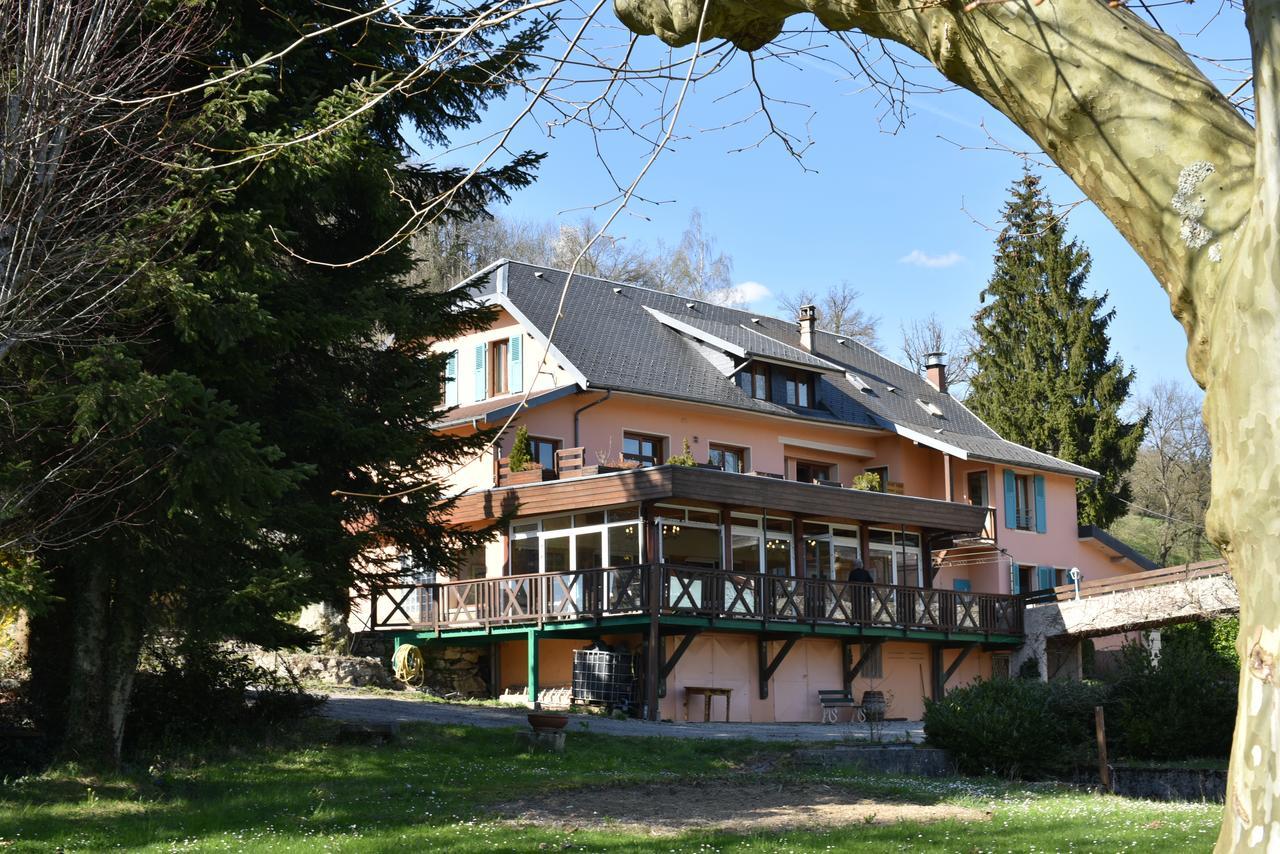 Les Lodges Du Lac Saint-Alban-de-Montbel ภายนอก รูปภาพ