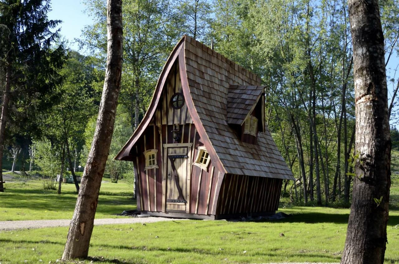 Les Lodges Du Lac Saint-Alban-de-Montbel ภายนอก รูปภาพ